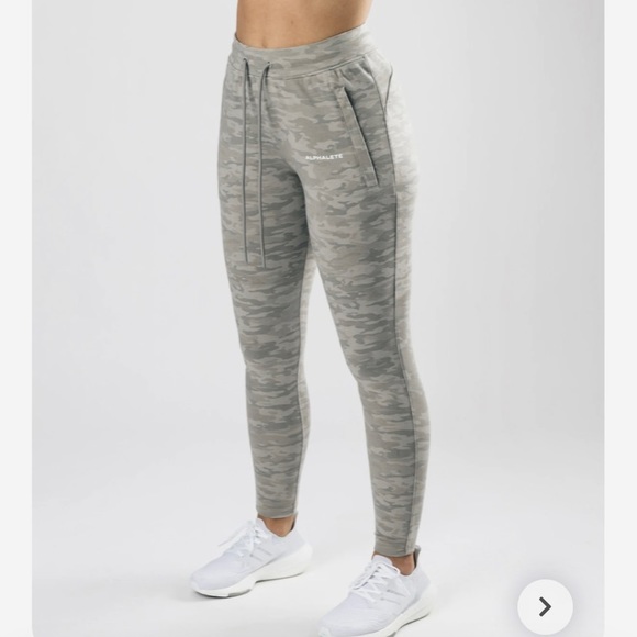 NWT ALPHALETE Washed Core Jogger- Silver Camo- L - Picture 2 of 5